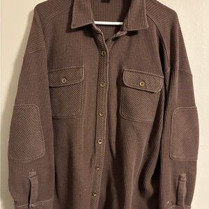 Women’s brown waffle weave shirt. Size xl.  Natural Reflections brand.